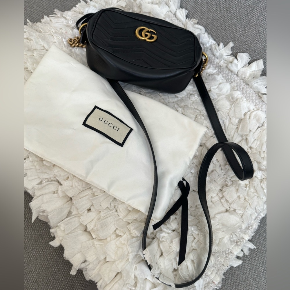 Gucci GG MARMONT MINI CAMERA BAG